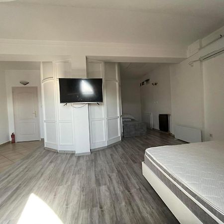 Sunny House Apartman Szegedin Exterior foto
