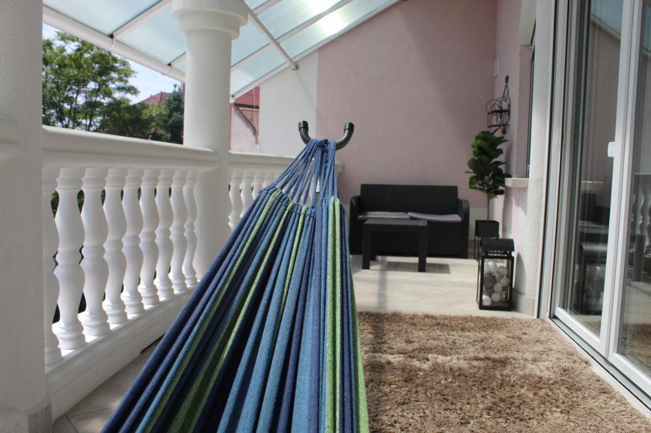 Sunny House Apartman Szegedin Exterior foto